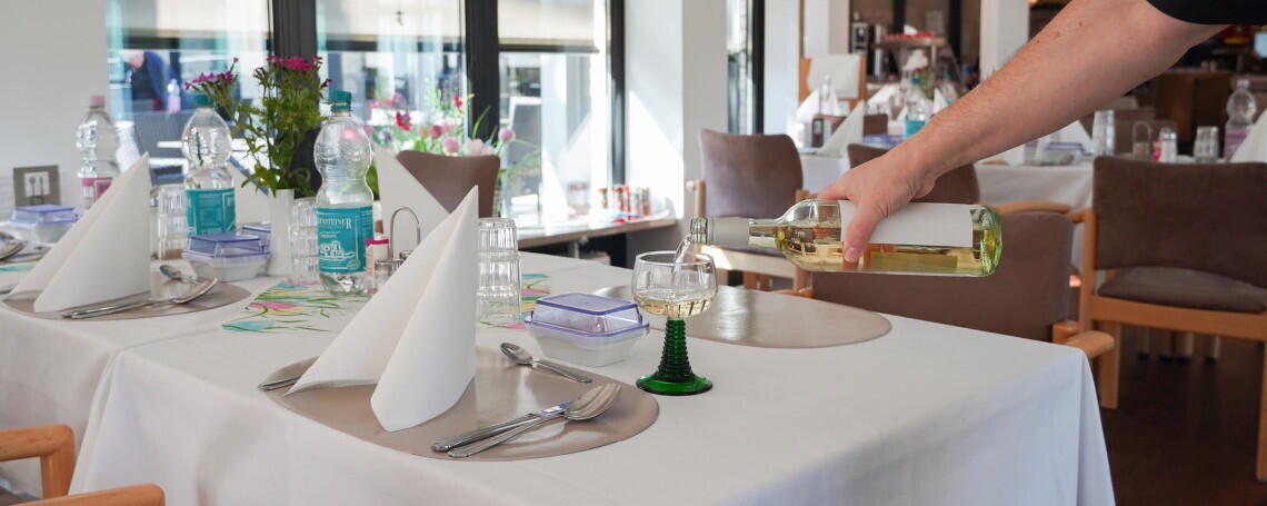 Servicekraft  (m/w/d) in Voll- oder Teilzeit, 3. Bild